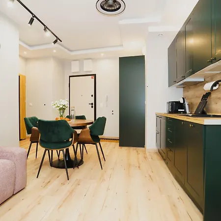 Totu Chmielna111 Centre & Comfort